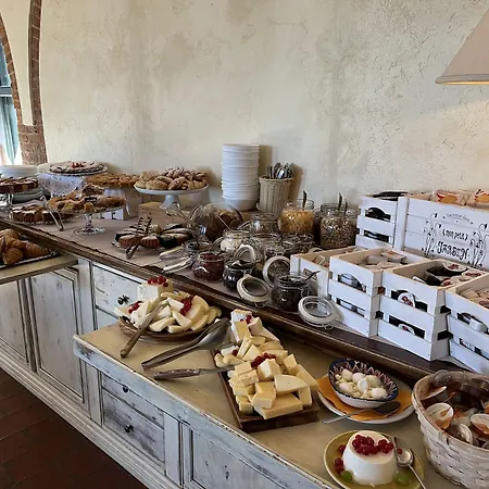 فندق Schiatti 3*