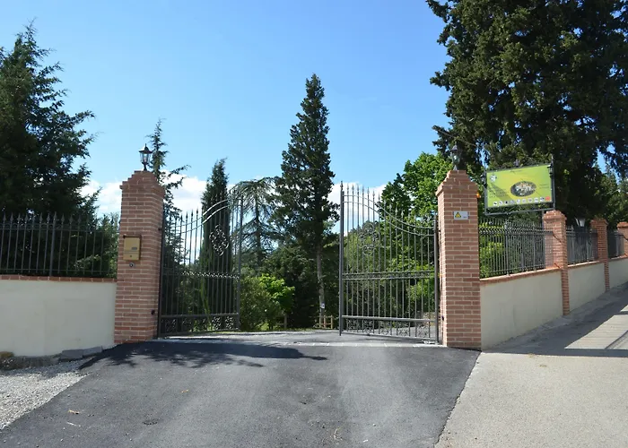 Отель Schiatti 3*